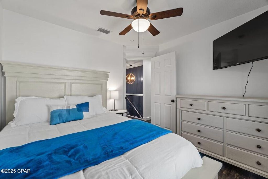 Image 24 of property listing at 17203 Front Beach Road 2, Panama City Beach, FL 32413