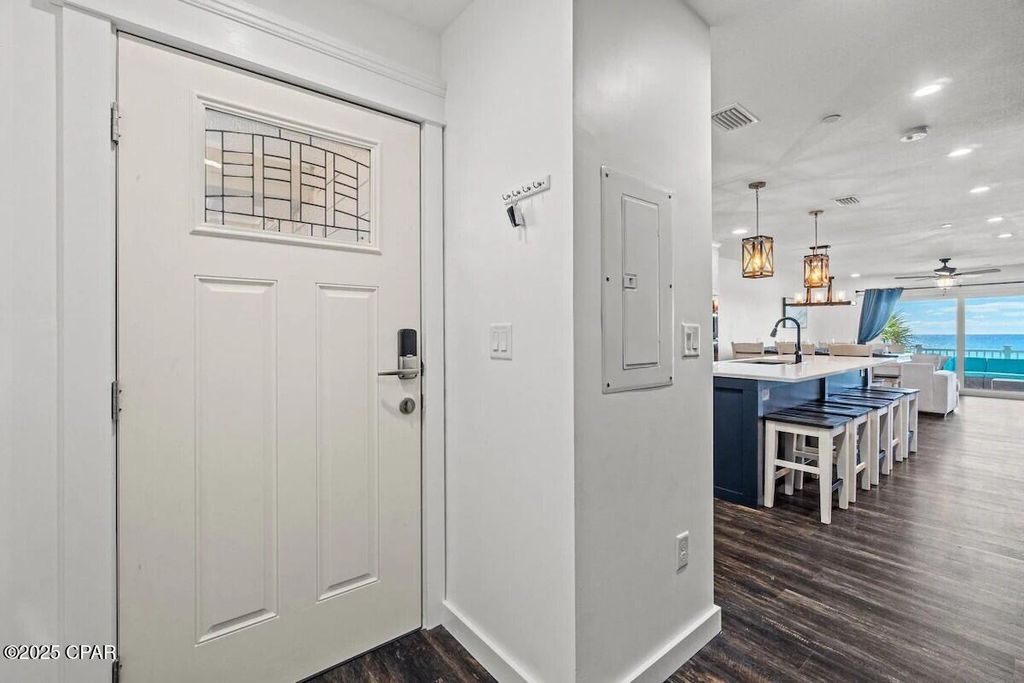 Image 4 of property listing at 17203 Front Beach Road 2, Panama City Beach, FL 32413