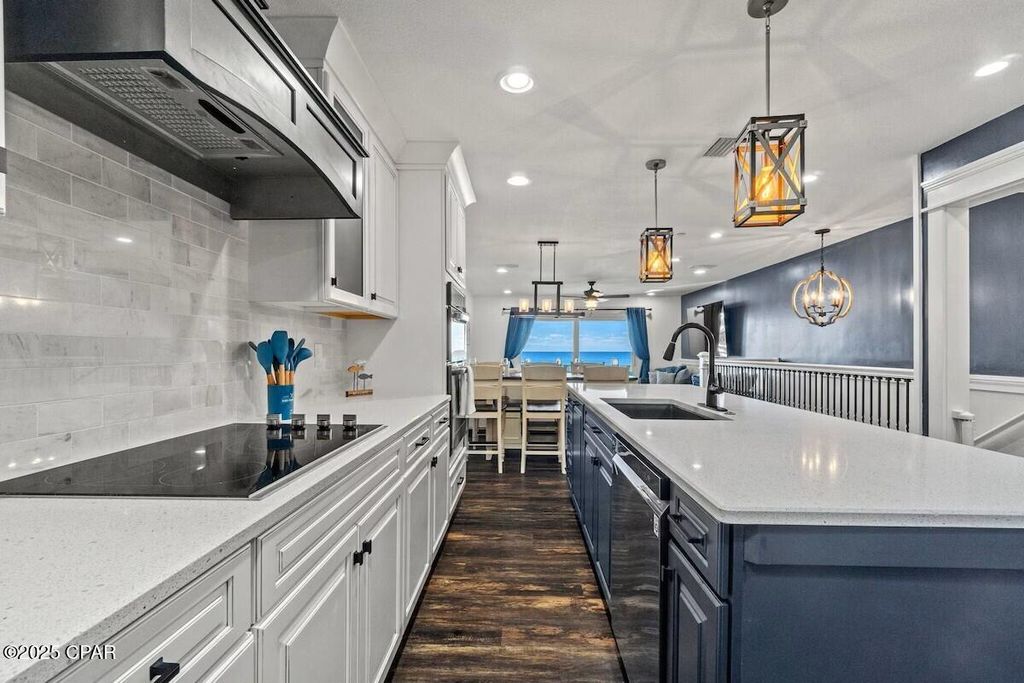 Image 6 of property listing at 17203 Front Beach Road 2, Panama City Beach, FL 32413