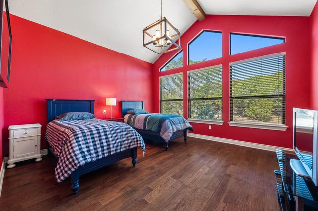 20607 Thurman Bend RD, Spicewood, TX 78669