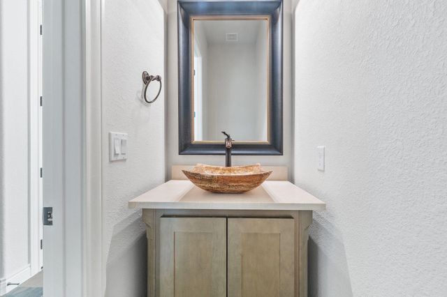 20607 Thurman Bend RD, Spicewood, TX 78669