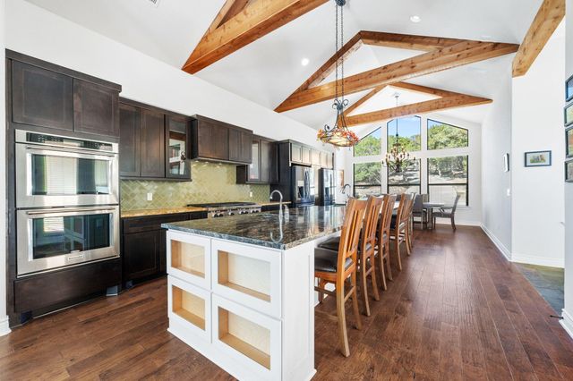 20607 Thurman Bend RD, Spicewood, TX 78669