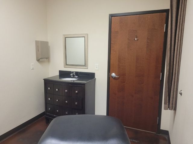 301 SW 16th Street, Bentonville, AR 72712