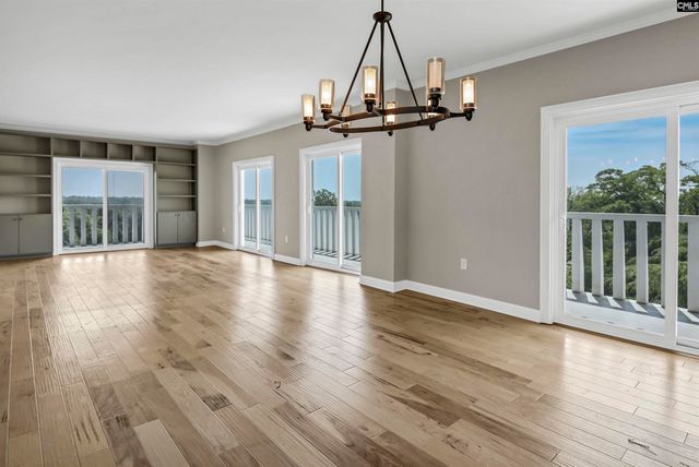 1829 SENATE Street 7-B, Columbia, SC 29201