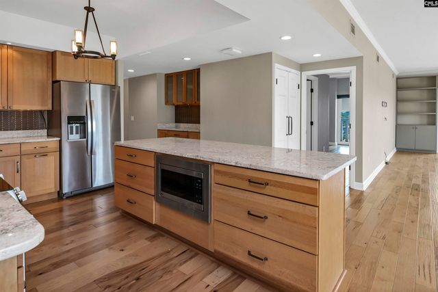 1829 SENATE Street 7-B, Columbia, SC 29201
