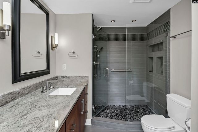 1829 SENATE Street 7-B, Columbia, SC 29201