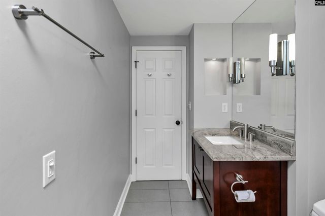 1829 SENATE Street 7-B, Columbia, SC 29201