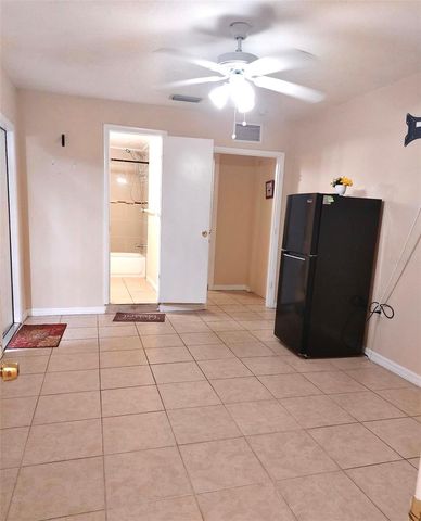 2136 W RAMBLA STREET, Tampa, FL 33612