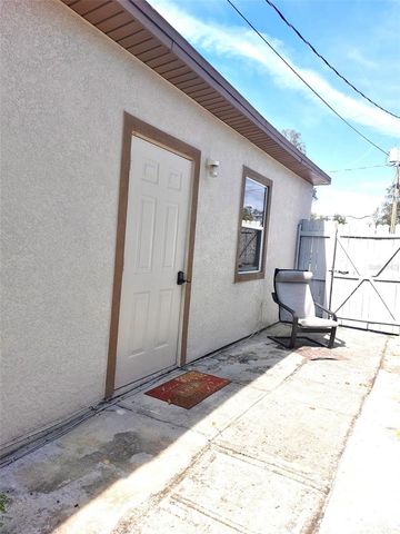 2136 W RAMBLA STREET, Tampa, FL 33612