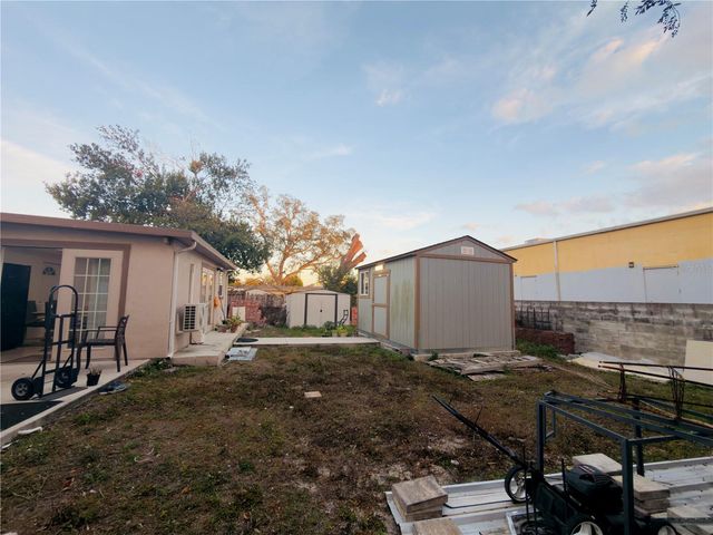 2136 W RAMBLA STREET, Tampa, FL 33612