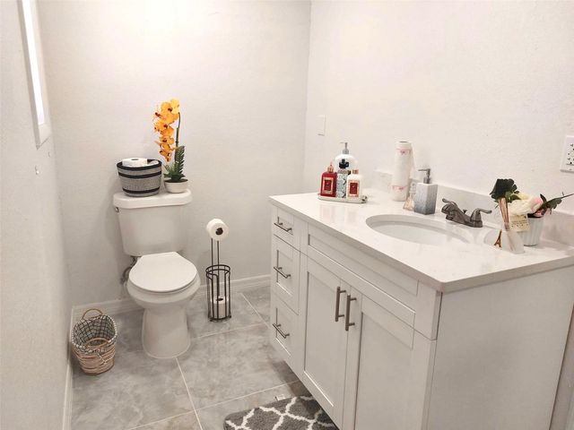 2136 W RAMBLA STREET, Tampa, FL 33612