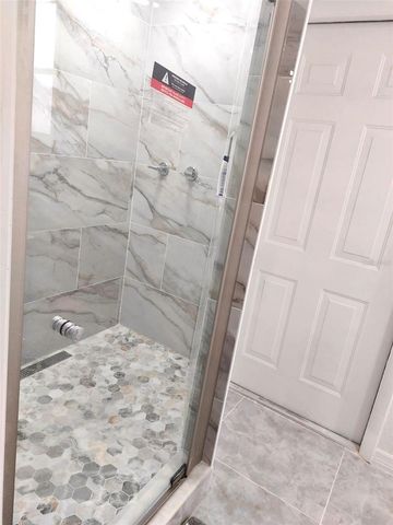 2136 W RAMBLA STREET, Tampa, FL 33612