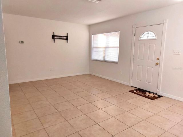 2136 W RAMBLA STREET, Tampa, FL 33612