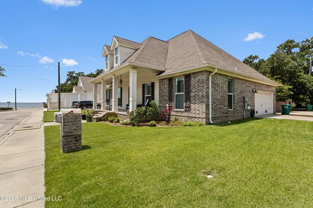 1515 Olive Avenue, Gulfport, MS 39501
