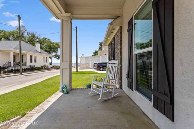 1515 Olive Avenue, Gulfport, MS 39501
