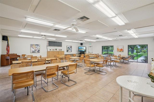 5085 1ST STREET NE 143, St Petersburg, FL 33703