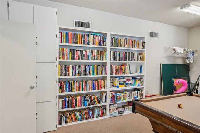 5085 1ST STREET NE 143, St Petersburg, FL 33703