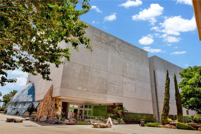 5085 1ST STREET NE 143, St Petersburg, FL 33703