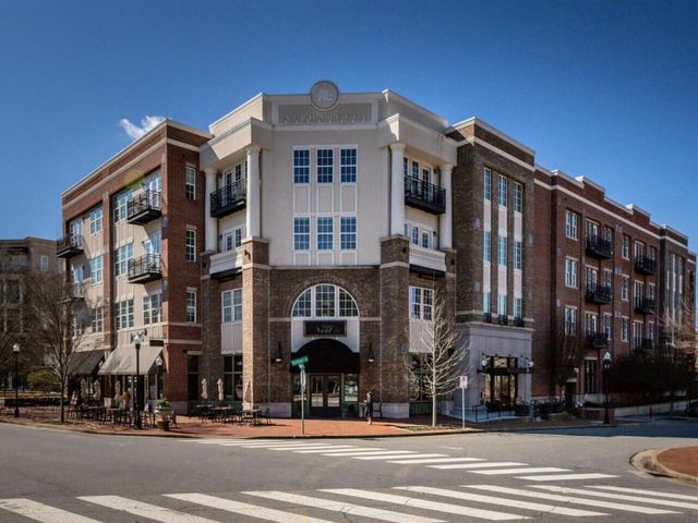 935 Catamaran Court, Alpharetta, GA 30005