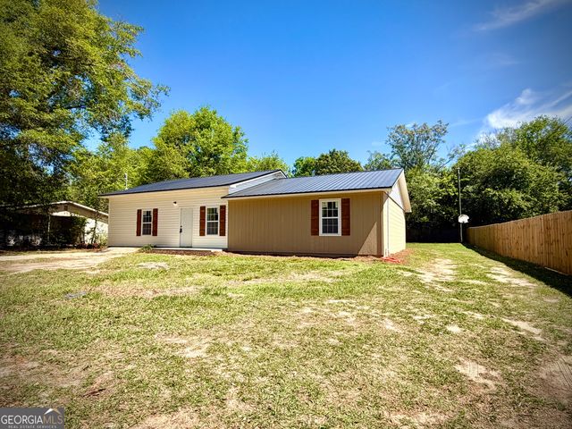118 Pinecone Drive, East Dublin, GA 31027