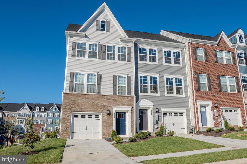 1807 SMITH ISLAND RD, Windsor Mill, MD 21244