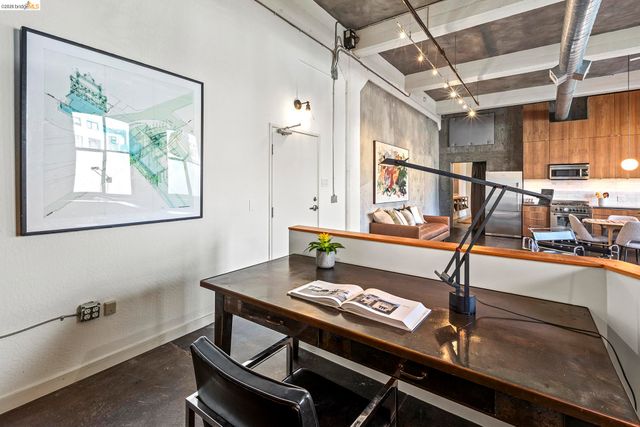 3240 Peralta St 2, Oakland, CA 94608