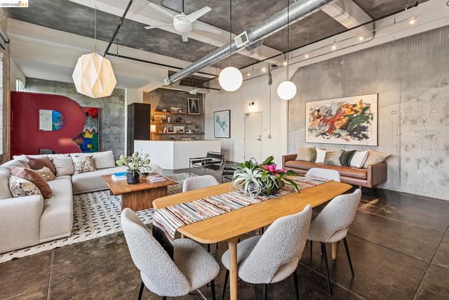 3240 Peralta St 2, Oakland, CA 94608