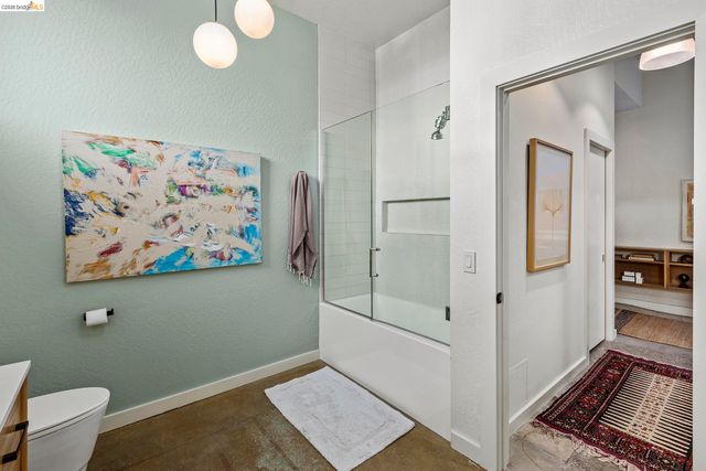 3240 Peralta St 2, Oakland, CA 94608