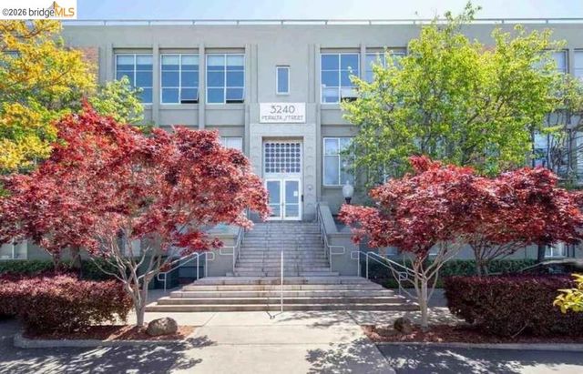 3240 Peralta St 2, Oakland, CA 94608