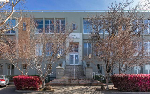 3240 Peralta St 2, Oakland, CA 94608