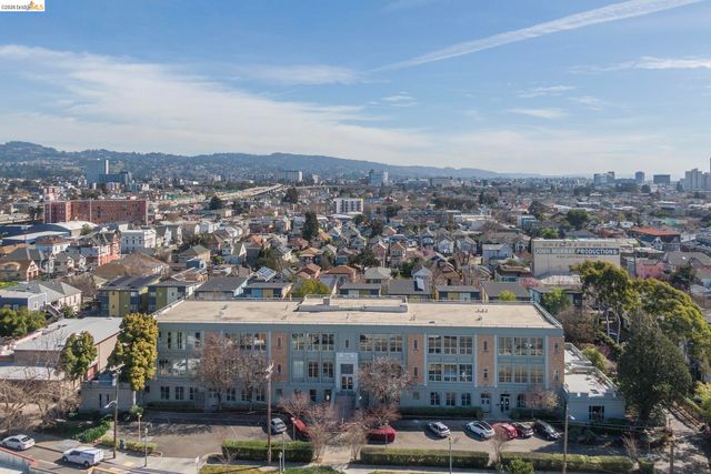 3240 Peralta St 2, Oakland, CA 94608