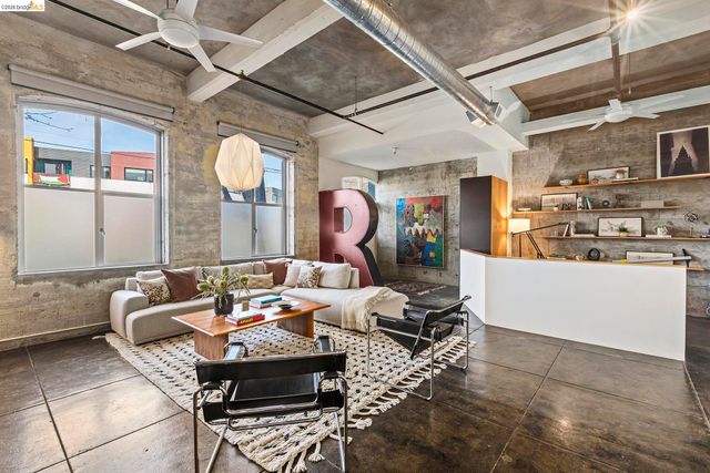 3240 Peralta St 2, Oakland, CA 94608