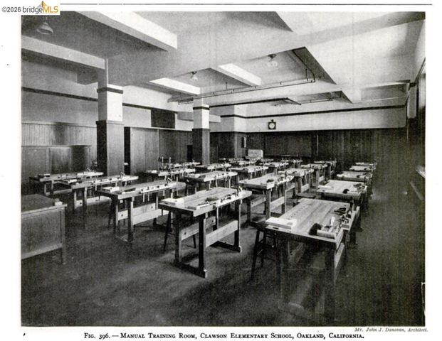 3240 Peralta St 2, Oakland, CA 94608