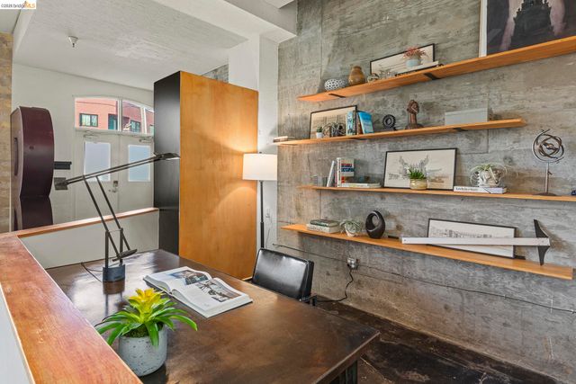 3240 Peralta St 2, Oakland, CA 94608