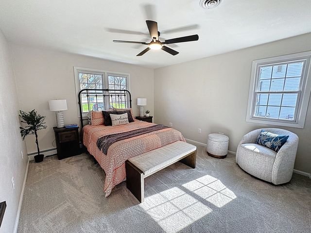 1312 32nd Avenue Court, East Moline, IL 61244