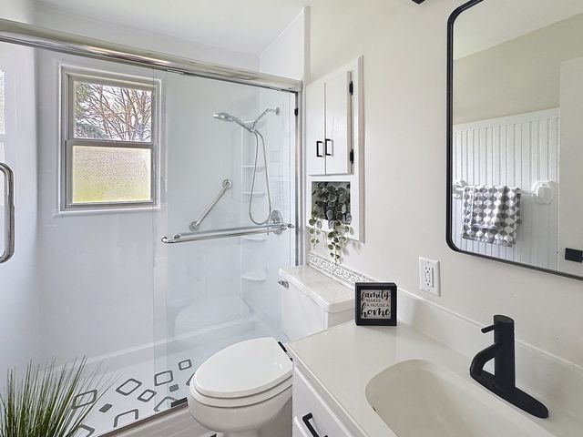 1312 32nd Avenue Court, East Moline, IL 61244