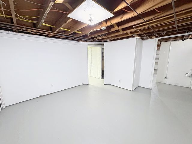 1312 32nd Avenue Court, East Moline, IL 61244