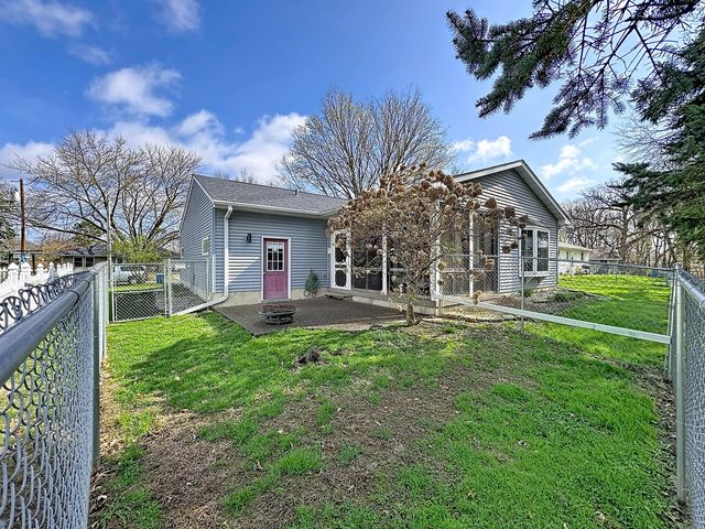 1312 32nd Avenue Court, East Moline, IL 61244