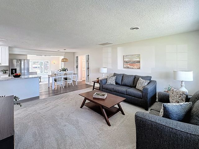 1312 32nd Avenue Court, East Moline, IL 61244