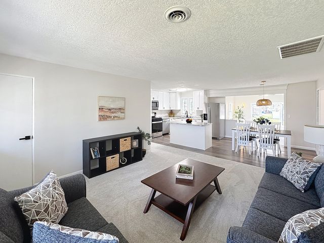 1312 32nd Avenue Court, East Moline, IL 61244