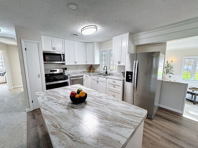 1312 32nd Avenue Court, East Moline, IL 61244