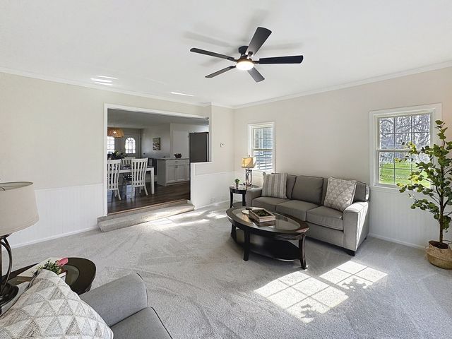 1312 32nd Avenue Court, East Moline, IL 61244