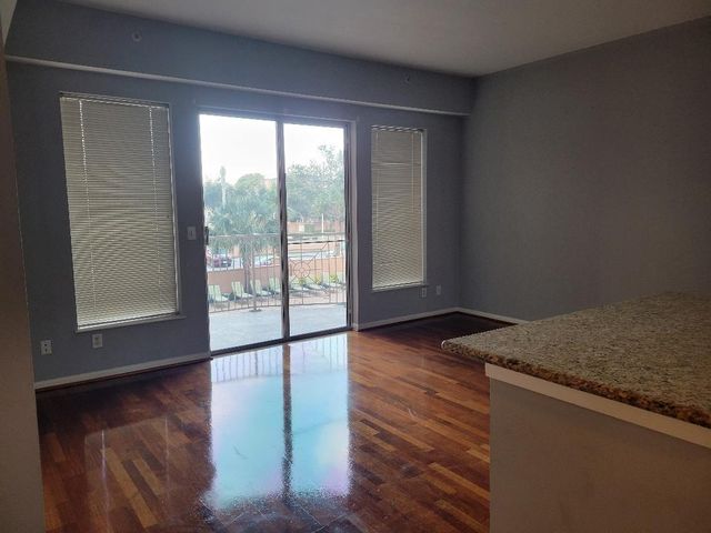 3505 Sage Road 211, Houston, TX 77056