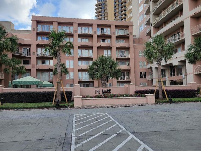 3505 Sage Road 211, Houston, TX 77056