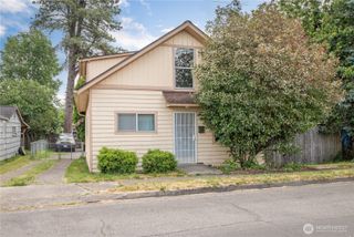 1306 Pacific Avenue S, Kelso, WA 98626