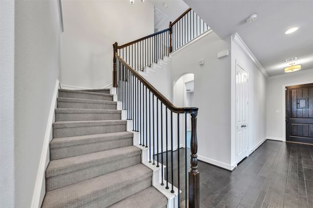 1401 Birds Fort Trail, Arlington, TX 76005