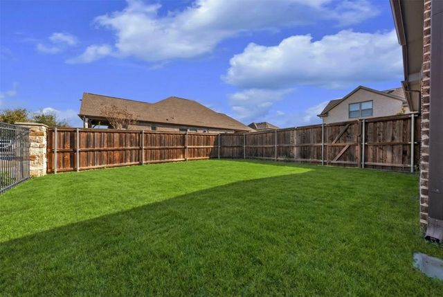 1401 Birds Fort Trail, Arlington, TX 76005