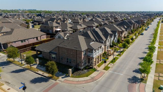 1401 Birds Fort Trail, Arlington, TX 76005