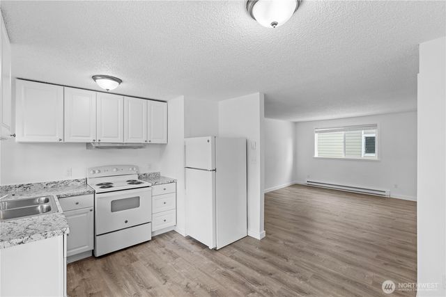 1208 34th Street, Seaview, WA 98644