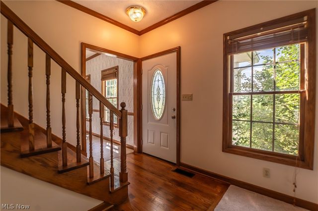 1807 Smith Kramer Street NE, Hartville, OH 44632
